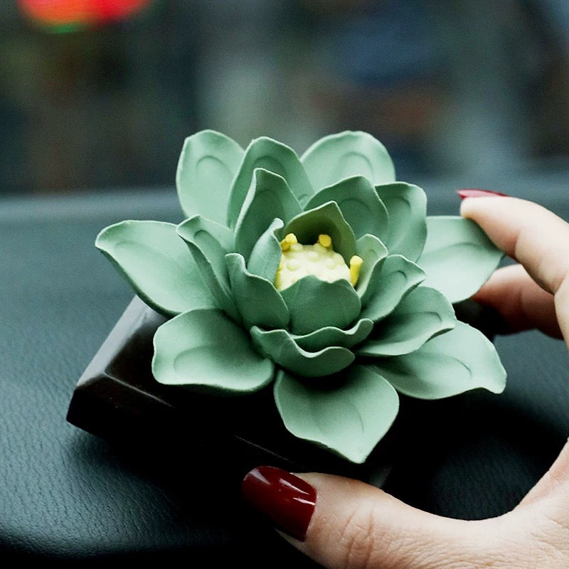 Ceramic handmade green lotus aromatherapy fragrance