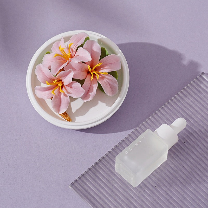 Chinese Intangible Cultural Heritage Handcrafted Ceramic Hand-Molded Flower – Bauhinia Aroma Diffuser