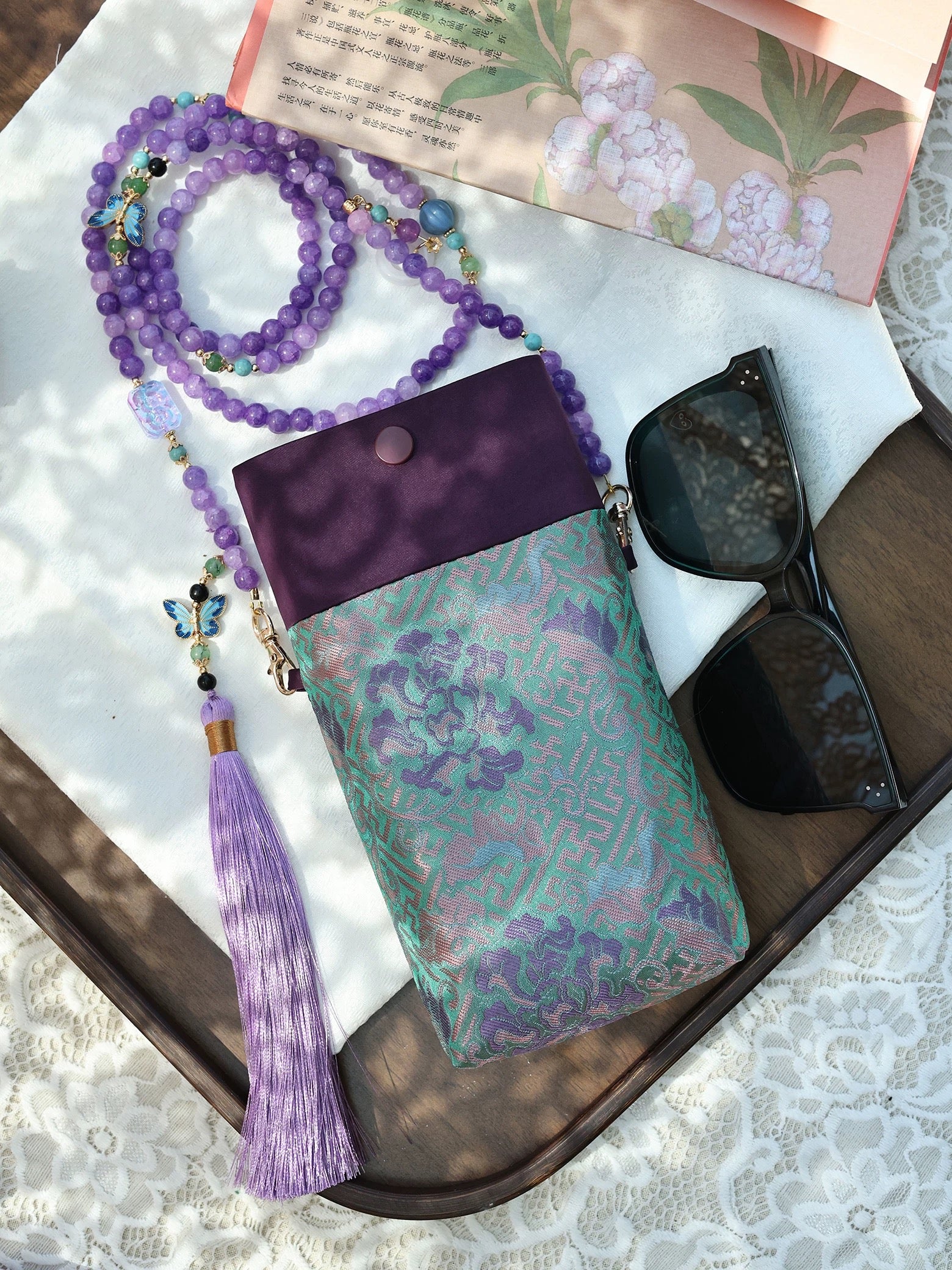 Purple Baoxiang Flower Mobile Phone Bag