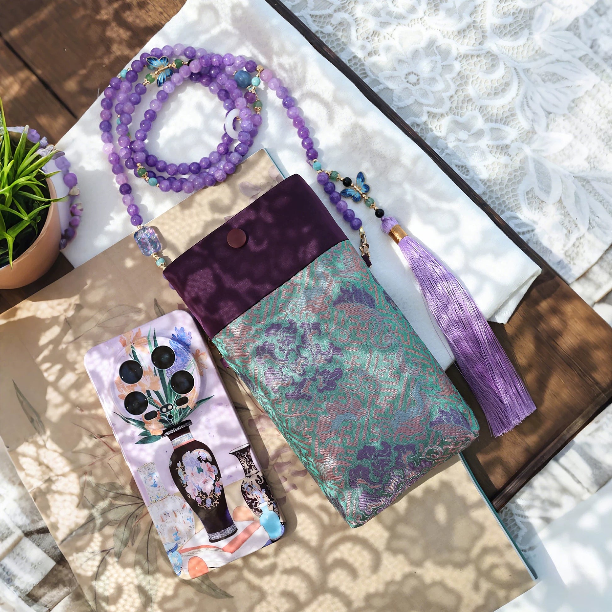 Purple Baoxiang Flower Mobile Phone Bag