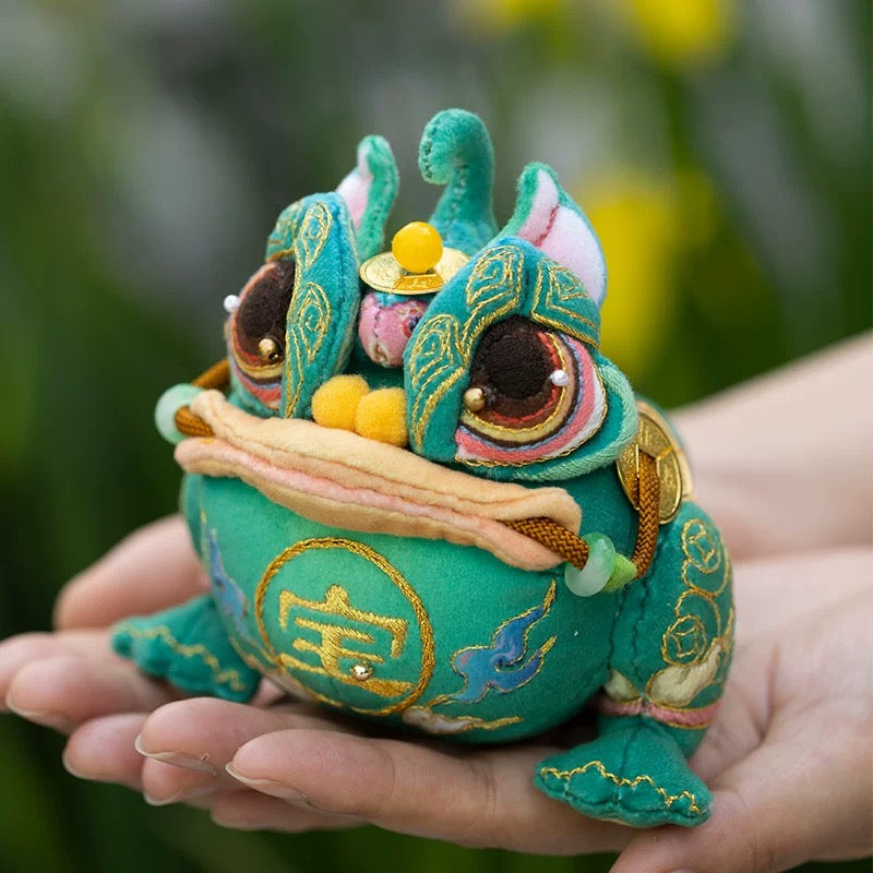 Chinese Intangible Cultural Heritage Fragrance Sachet Embroidery – Golden Toad Auspicious Ornament Material Kit