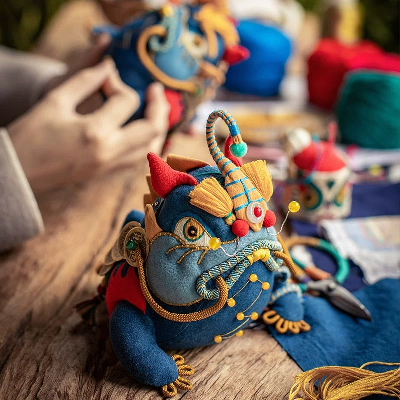 Chinese Intangible Cultural Heritage Five Poisons Golden Toad Fragrance Sachet Embroidery