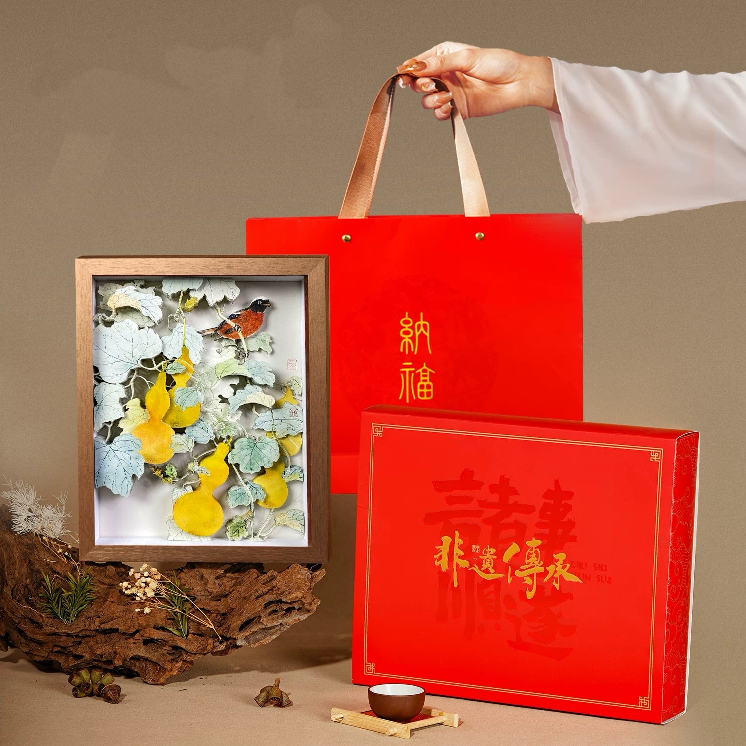 Fortune & Prosperity Magpie: Intangible Cultural Heritage Ornament Gift
