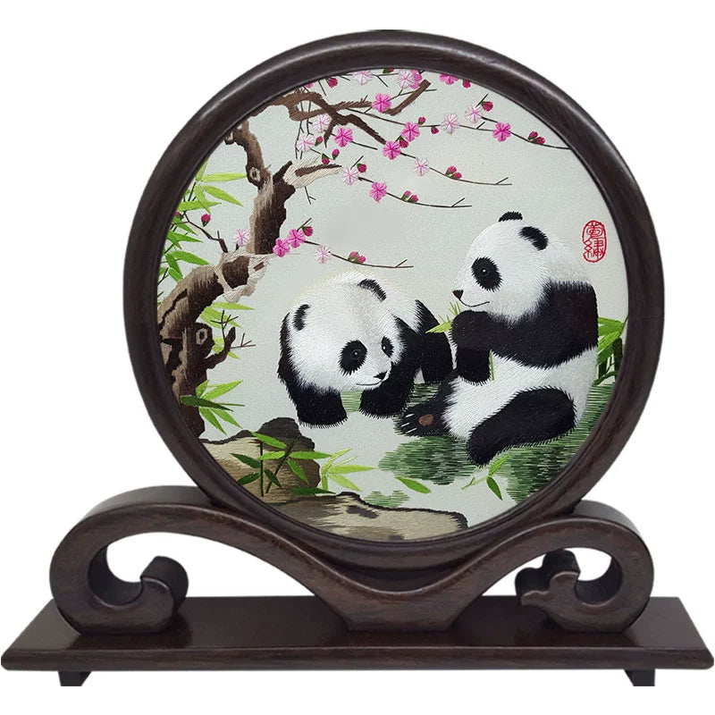 Hand-embroidered giant panda screen ornaments